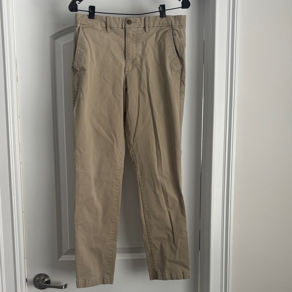 GAP Men's Tan Chinos